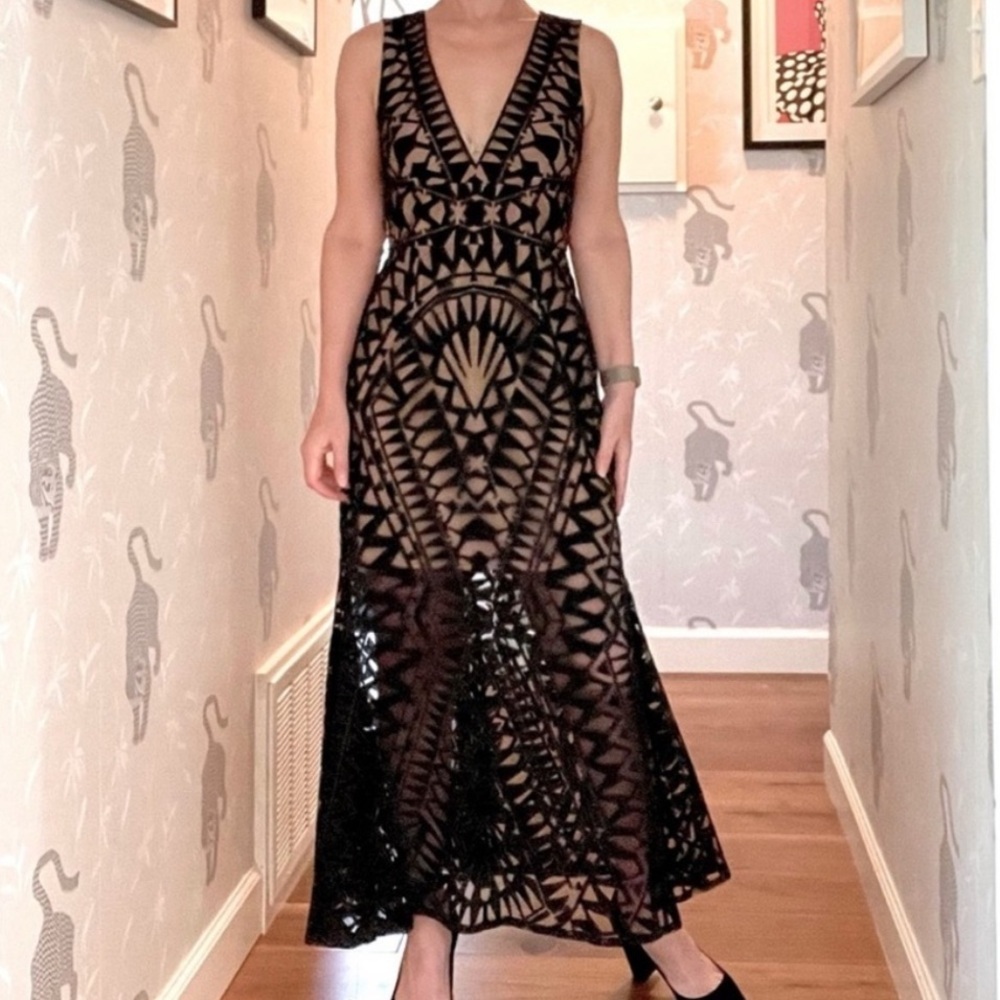 BCBGMAXAZRIA Maranda Burnout Black Lace
Dress Gown Fit Flare Size 0 - Picture 2 of 13